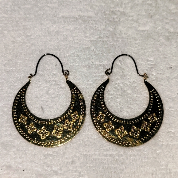 Vintage Hoop Earrings - Picture 1 of 3